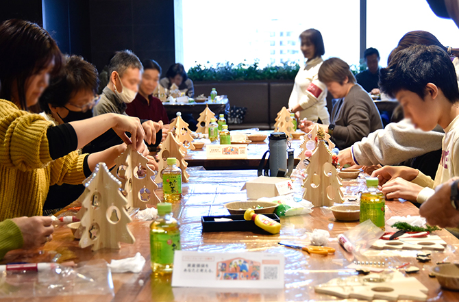 木軸端材を使った世界にひとつのクリスマスツリー作り