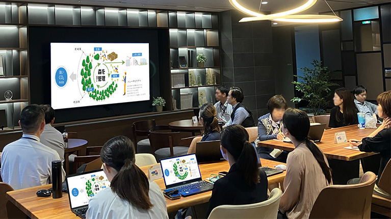 社内勉強会の風景