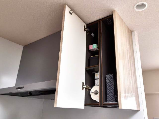キッチン吊戸棚
