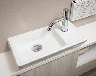 トイレ手洗いカウンター