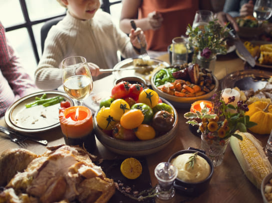 COMMON LOUNGE & KIDS SPACE