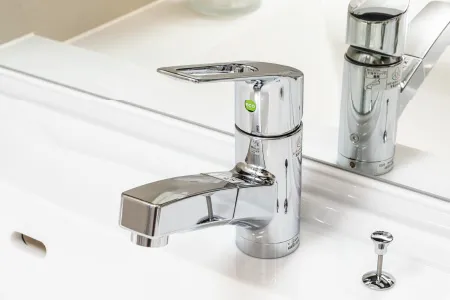 引出式シングルレバー混合水栓