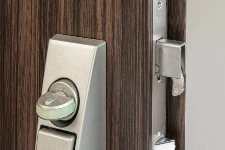 防犯サムターン・鎌錠