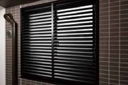 可動ルーバー面格子