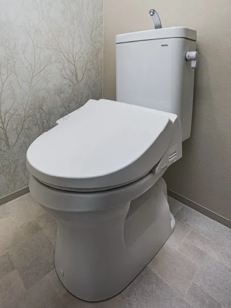 タンク式トイレ＆ウォシュレット