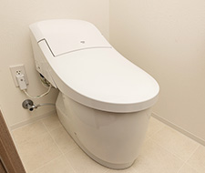 ローシルエット一体型トイレ