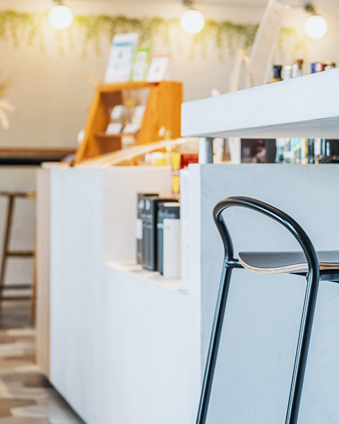 Z／X COFFEE（徒歩9分/約720m）