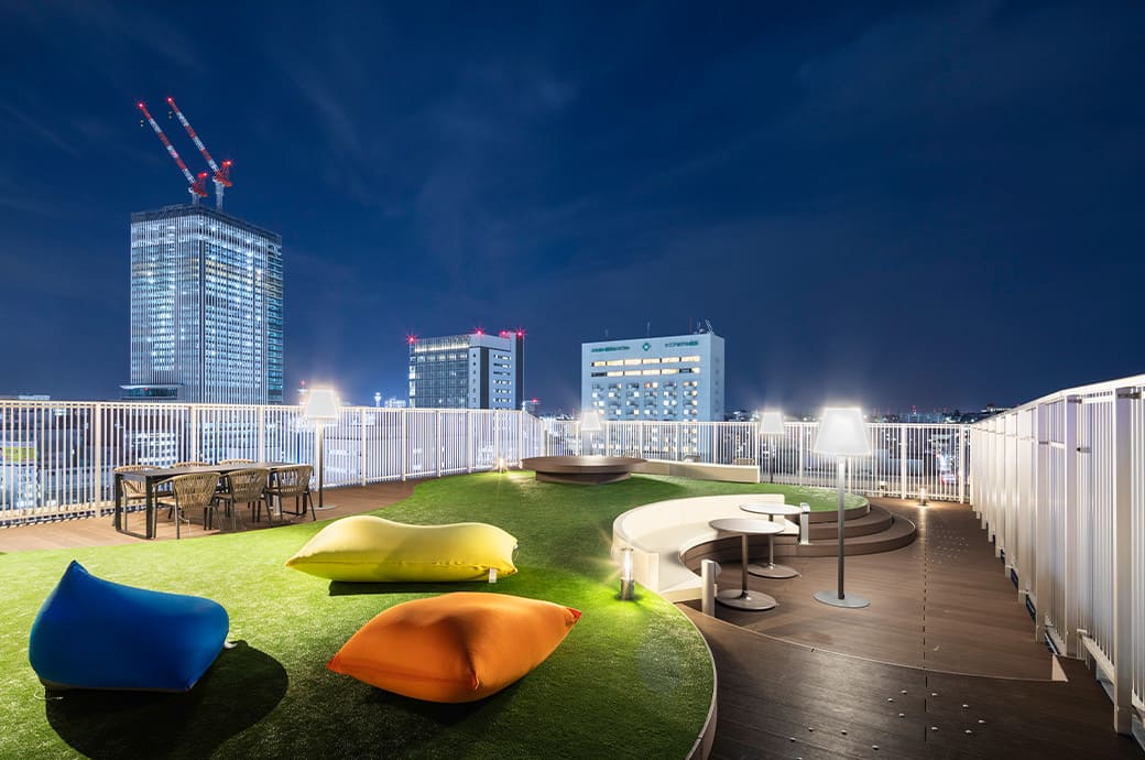 スカイラウンジ 夜景