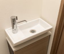 トイレ手洗い（Mタイプに採用）